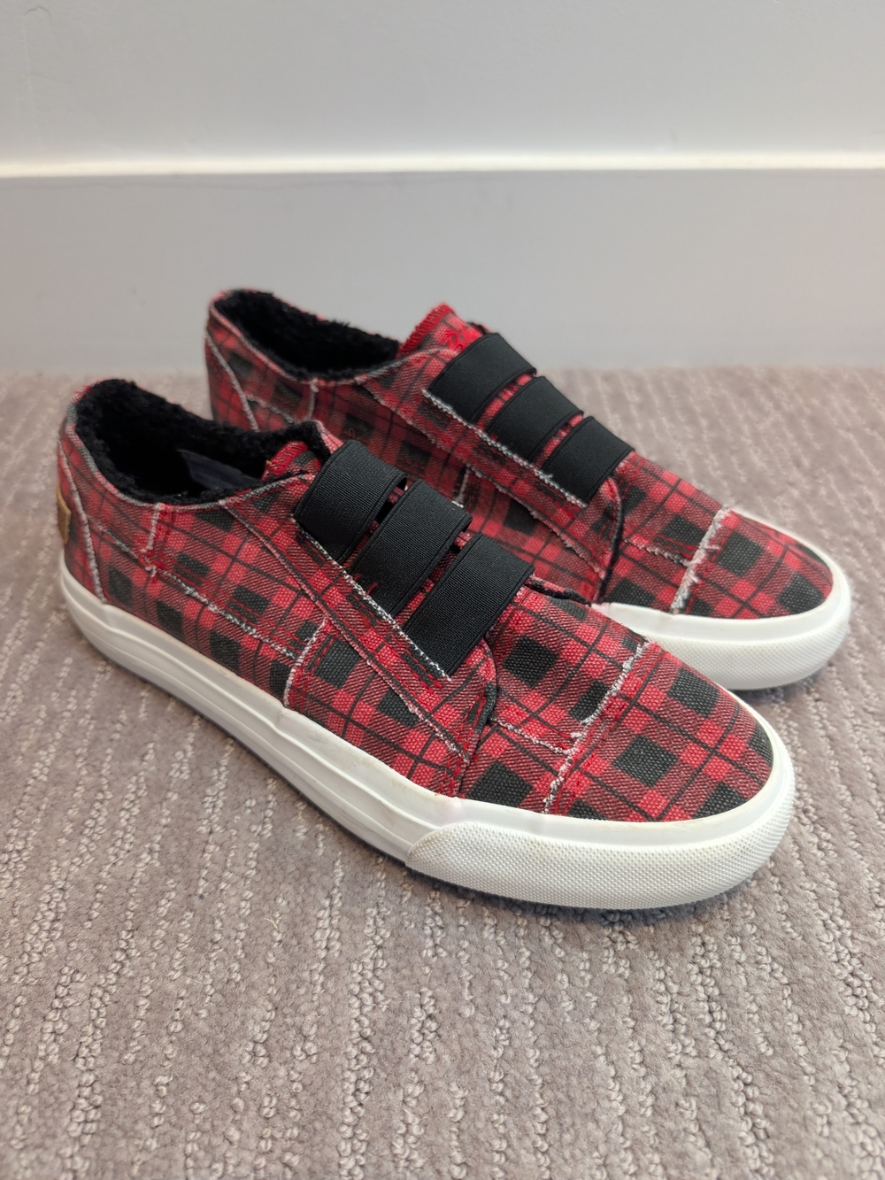 NWOT Women's Blowfish Malibu Red Buffalo Plaid Lined Canvas Sneakers